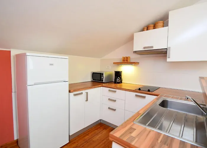 Cvita-2 By Interhome Appartement Sovlje